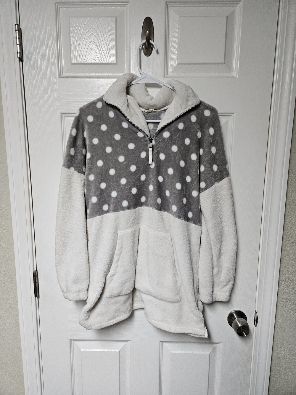 Plush Polka Dot Half-Zip Sherpa Pullover Jacket - Gray & Cream